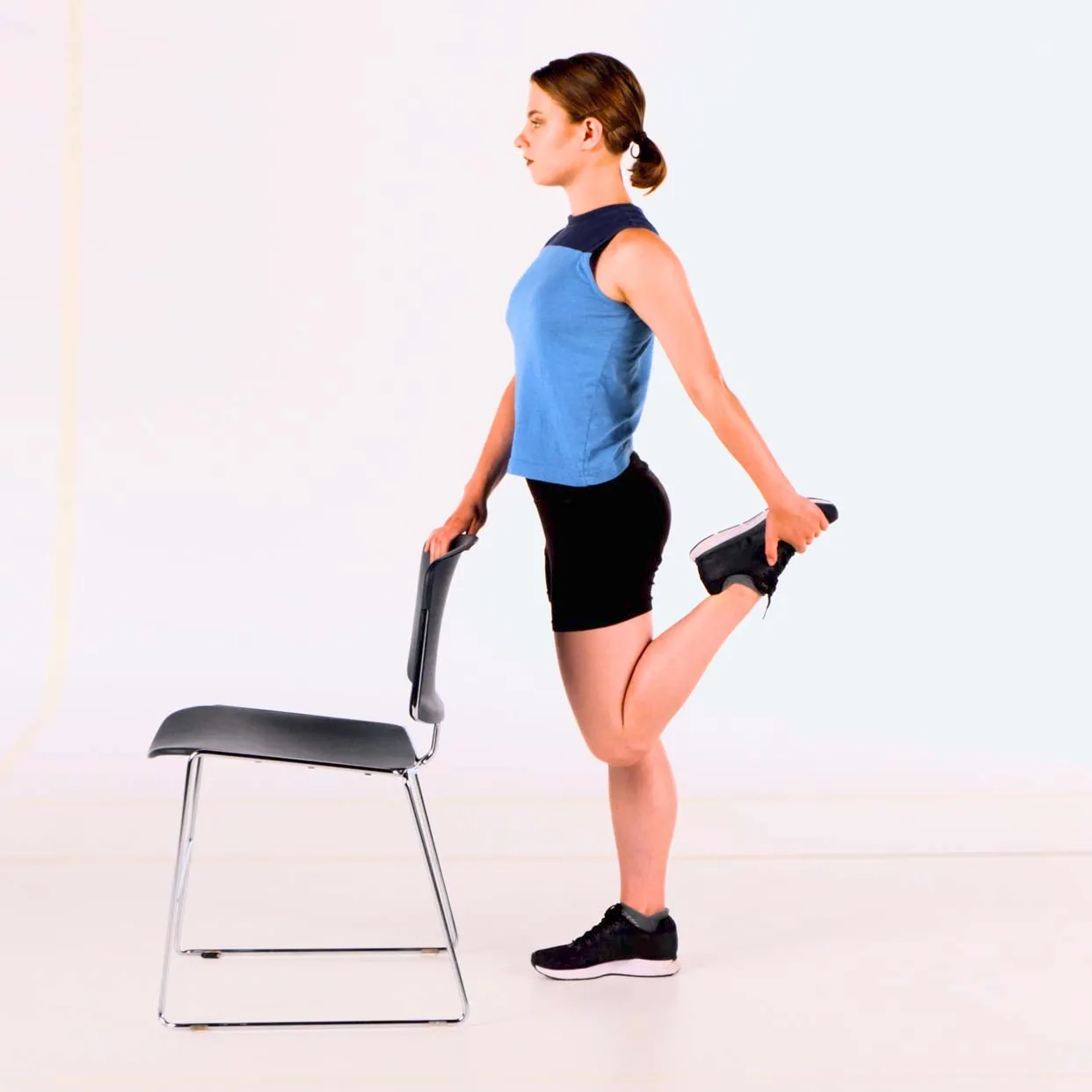 standing quad stretch